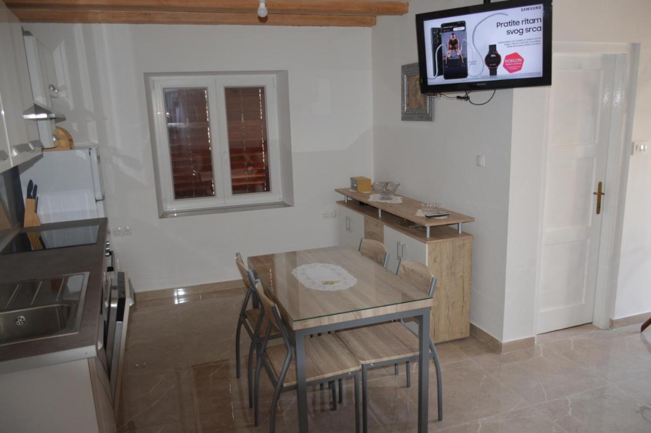 studio apartman Kata Prvic Sepurine Esterno foto
